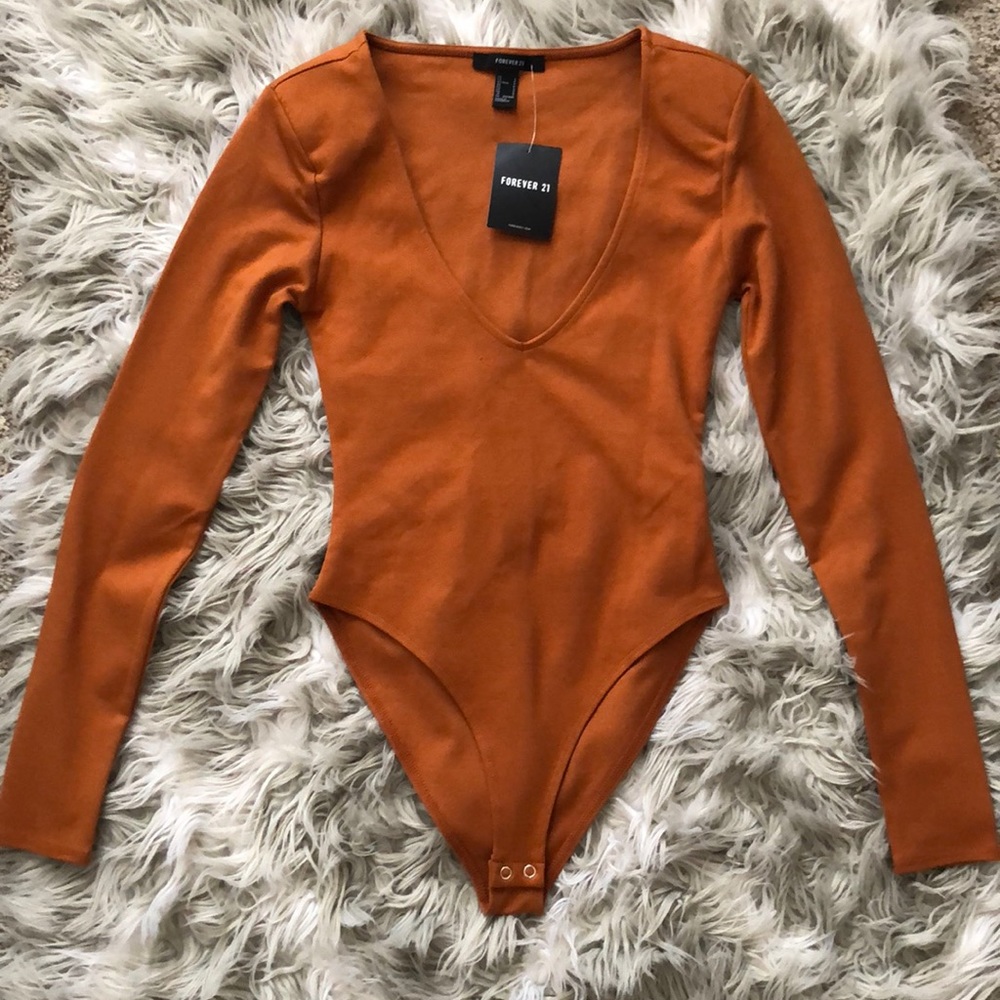 V-neck Bodysuit (size S)